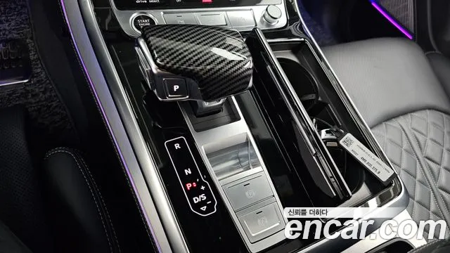 Audi Q8 55 TFSI quattro Premium — Фото автомобиля 9