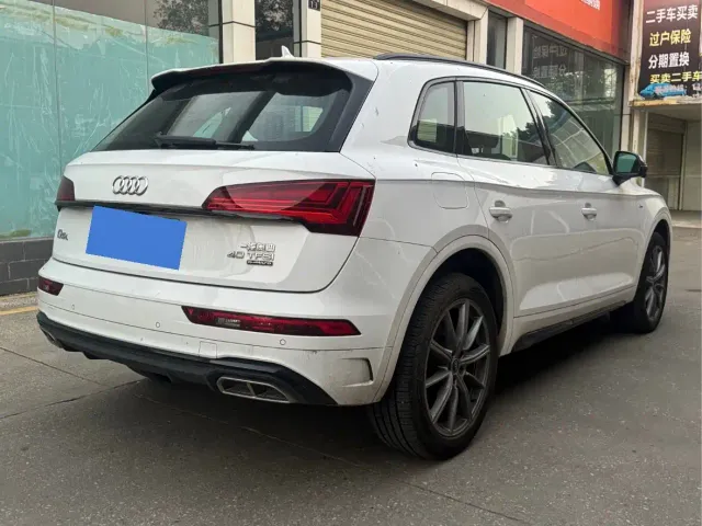 Audi Q5L — Фото автомобиля 4