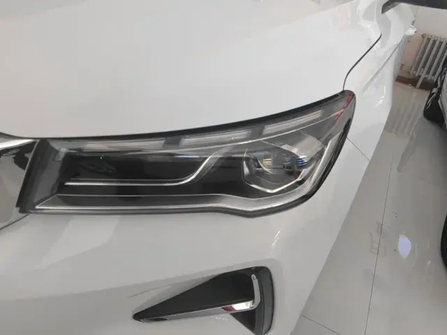 Geely Emgrand — Фото автомобиля 5