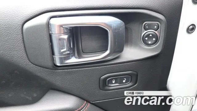 Jeep Wrangler Wrangler (JL) 2.0 Rubicon 2 двери — Фото автомобиля 27