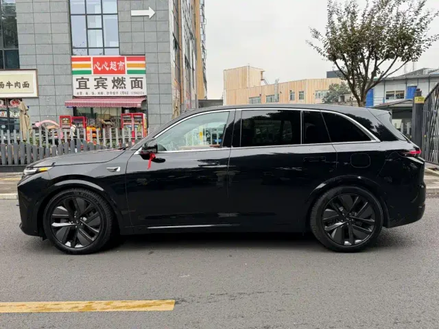 Li Auto L7 — Фото автомобиля 3