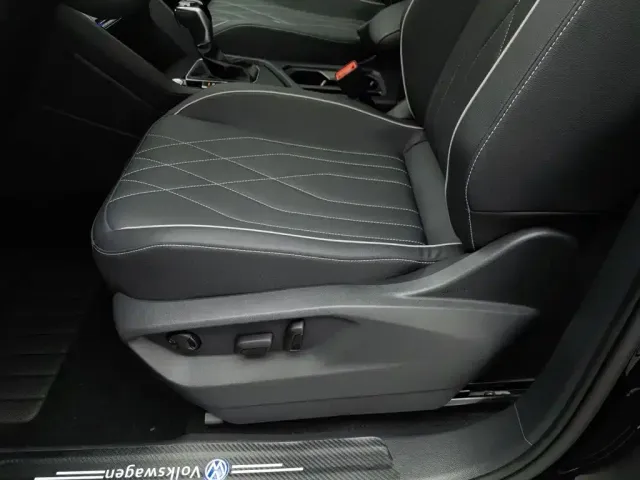 Volkswagen Tiguan L — Фото автомобиля 20
