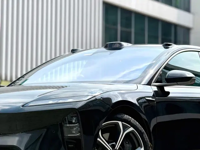 Nio ET5 Touring — Фото автомобиля 2