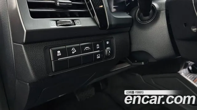 KG_Mobility_Ssangyong Rexton Новый Rexton Sport Khan Дизель 2.2 4WD — Фото автомобиля 16