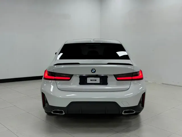 BMW 3 Series — Фото автомобиля 5