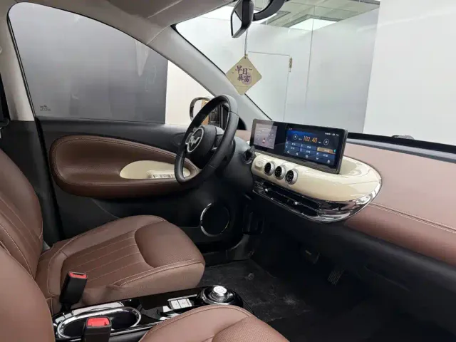 Wuling Bingo — Фото автомобиля 15