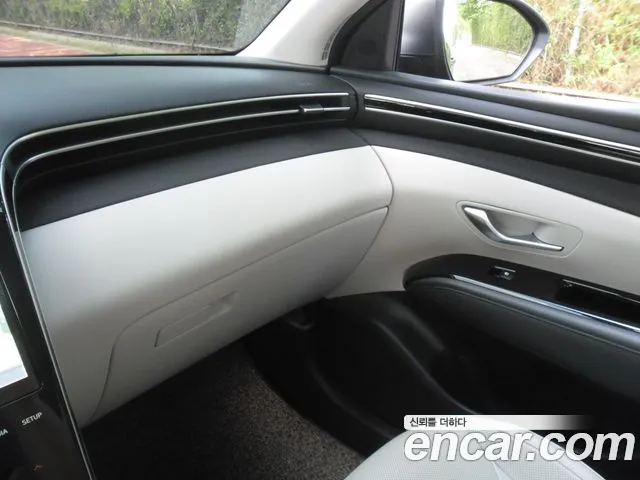 Hyundai Tucson Tucson (NX4) Бензин 1.6 турбо 2WD — Фото автомобиля 7