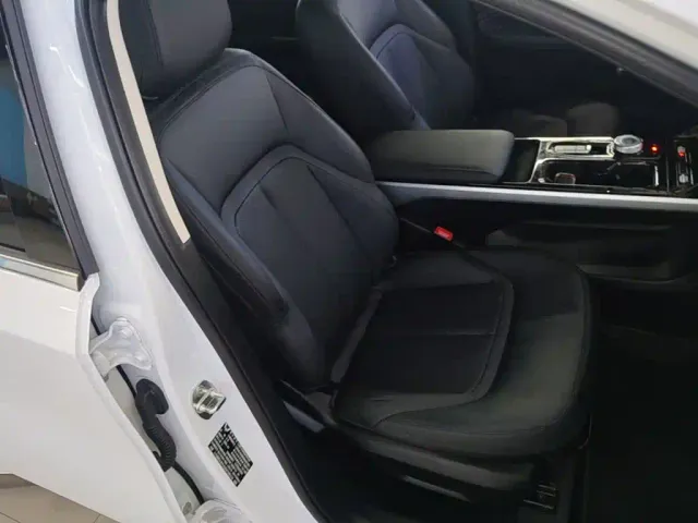 Wuling Starlight — Фото автомобиля 24