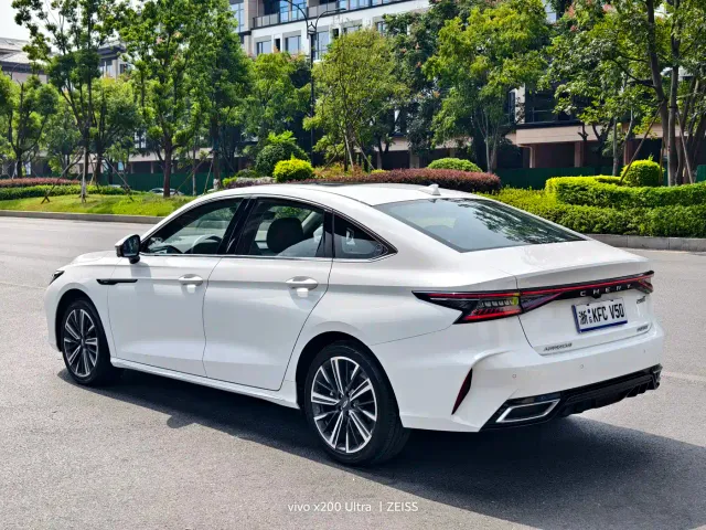 Chery Arrizo 8 — Фото автомобиля 14
