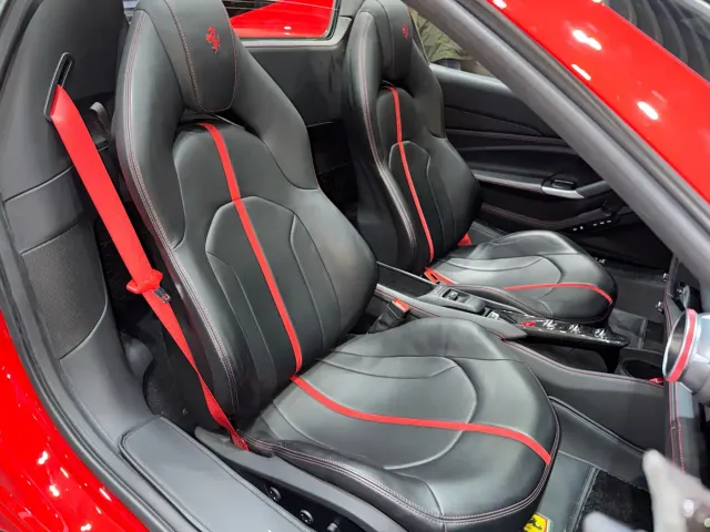 Ferrari F8 — Фото автомобиля 21