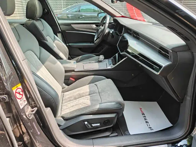 Audi A6L — Фото автомобиля 11