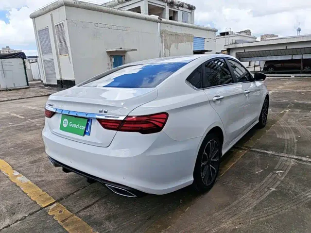 Geely Binrui — Фото автомобиля 6