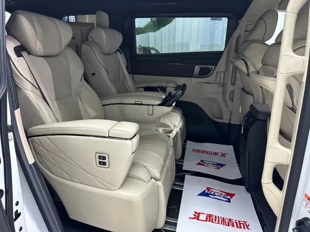 Toyota Alphard — Фото автомобиля 17