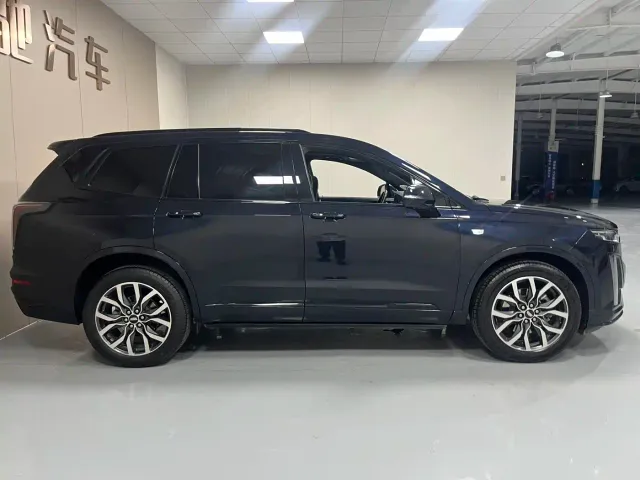 Cadillac XT6 — Фото автомобиля 7