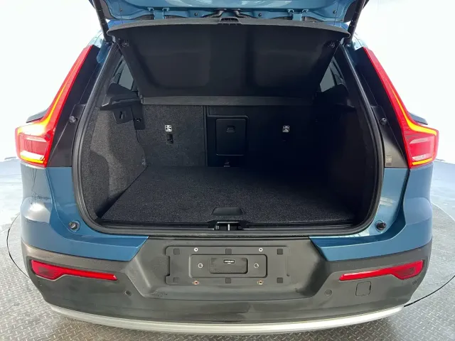 Volvo Volvo XC40 2023 B3 Zhiyuan Luxury Edition — Фото автомобиля 20