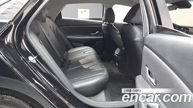 Hyundai Avante CN7 — Фото автомобиля 11