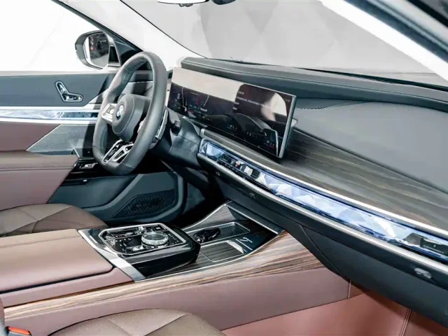 BMW 7 Series — Фото автомобиля 19