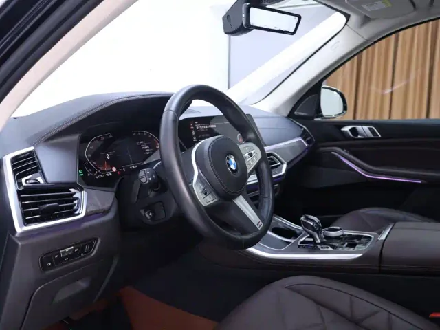 BMW X5 — Фото автомобиля 11