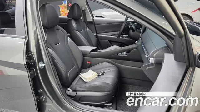 Hyundai AVANTE Новый Avante (CN7) — Фото автомобиля 10