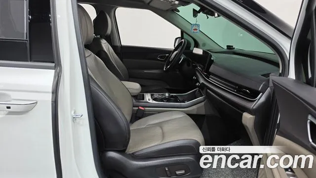 Kia Carnival Generation 4 — Фото автомобиля 26