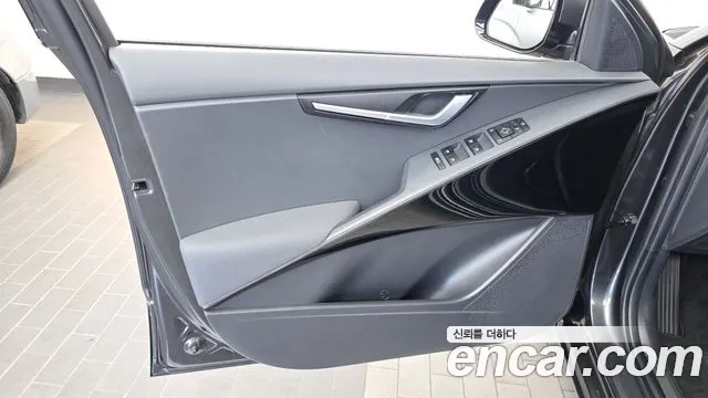 Kia Niro All Niro EV Air — Фото автомобиля 24