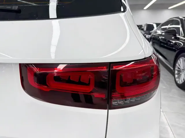 Mercedes-Benz GLB-Class — Фото автомобиля 20