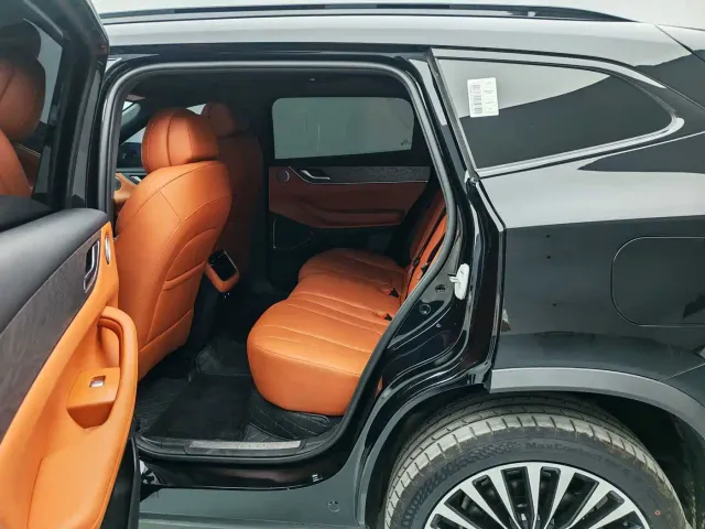 Exeed Starway E05 — Фото автомобиля 14