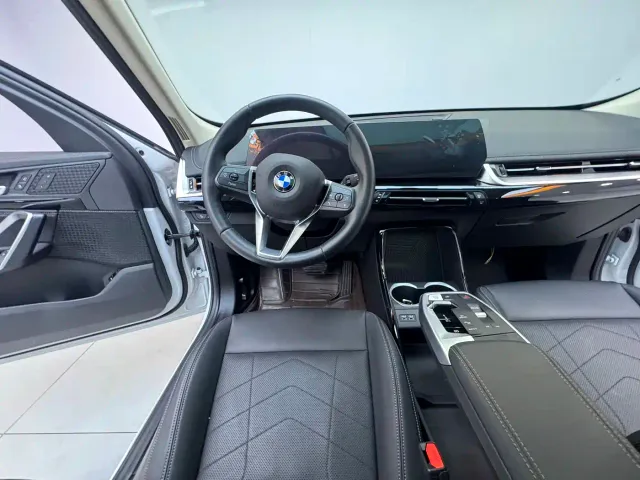 BMW X1 — Фото автомобиля 14