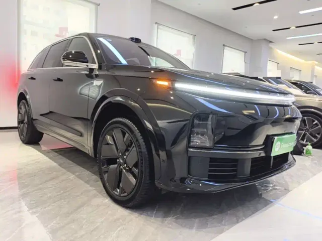 Li Auto L7 — Фото автомобиля 3