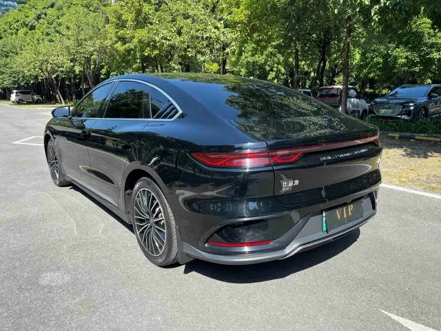 BYD Han — Фото автомобиля 16