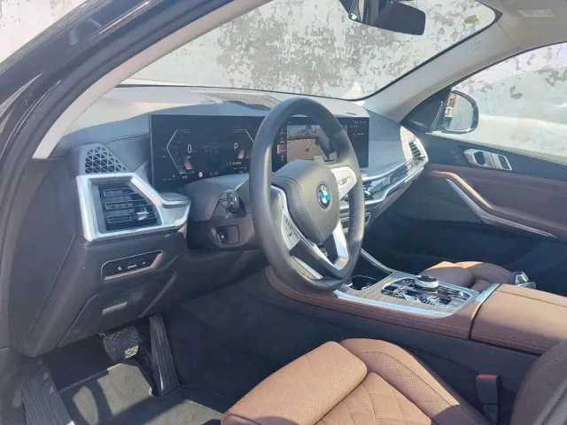 BMW X7 — Фото автомобиля 4