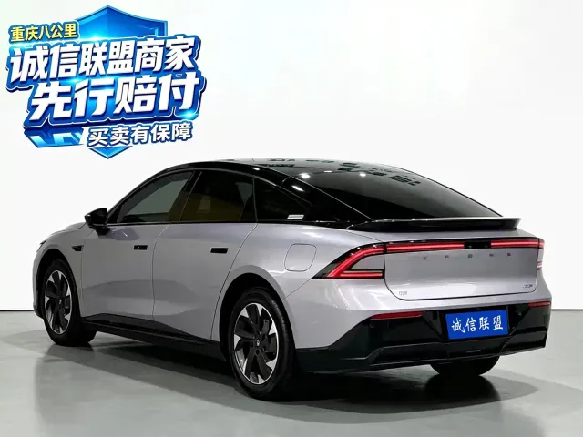 Xpeng P7+ — Фото автомобиля 7