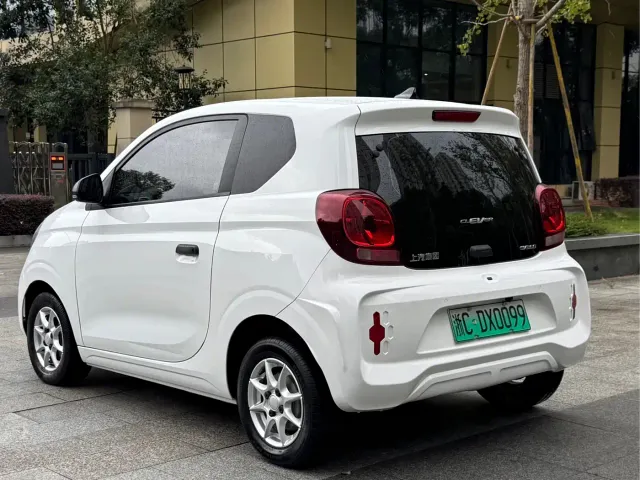 Roewe Clever — Фото автомобиля 4
