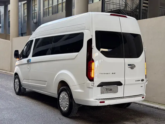 Ford Transit — Фото автомобиля 4