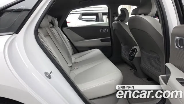 Hyundai Ioniq6 Long Range AWD — Фото автомобиля 12