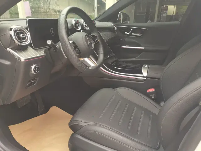 Mercedes-Benz C-Class — Фото автомобиля 6