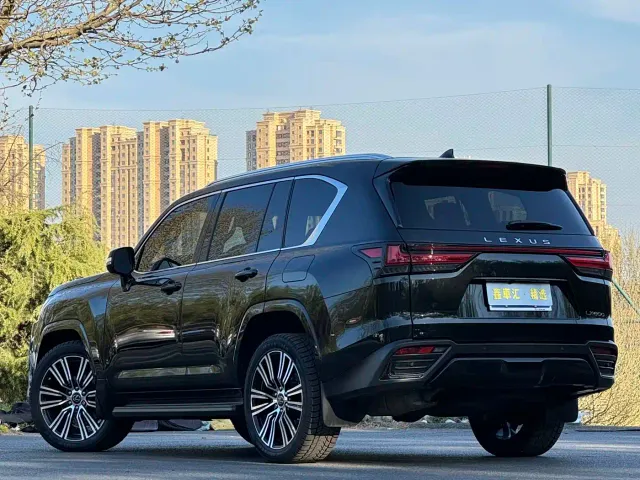 Lexus LX — Фото автомобиля 11