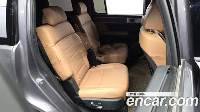 Hyundai Santafe — Фото автомобиля 11