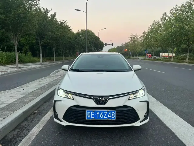 Toyota Corolla — Фото автомобиля 2