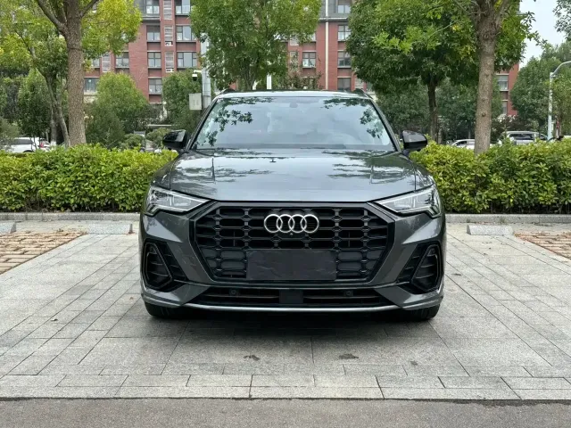 Audi Q3 — Фото автомобиля 2