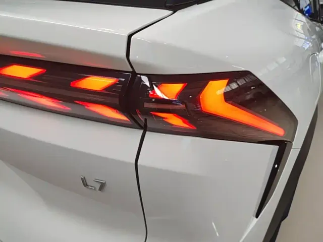 Geely Galaxy L7 — Фото автомобиля 7