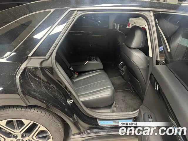 Hyundai Grandeur GN7 — Фото автомобиля 13