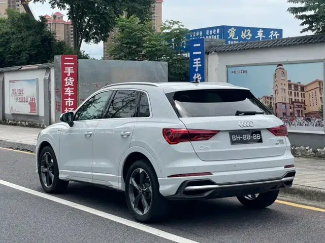 Audi Q3 — Фото автомобиля 5