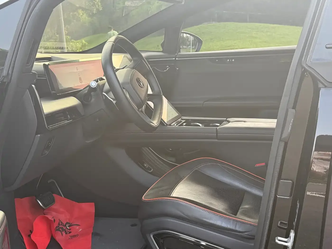 HiPhi HiPhi X 2021 Flagship Edition 6-Seater — Фото автомобиля 5