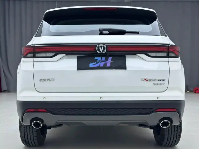 Changan CS35 Plus — Фото автомобиля 5