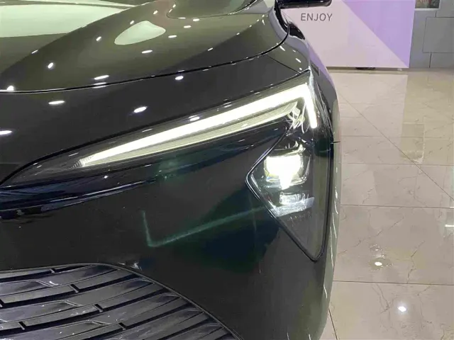 Buick LaCrosse — Фото автомобиля 4