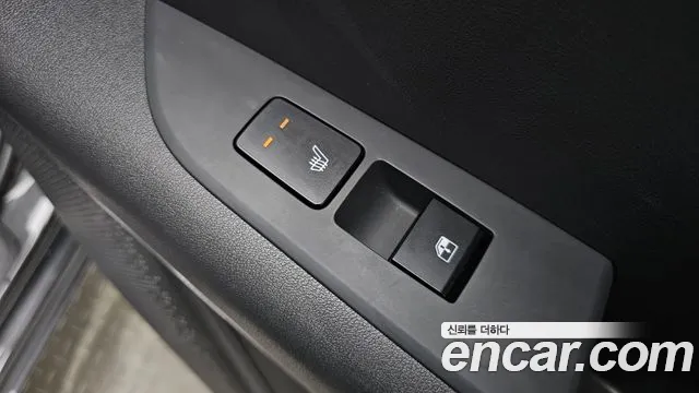 Kia Niro — Фото автомобиля 28