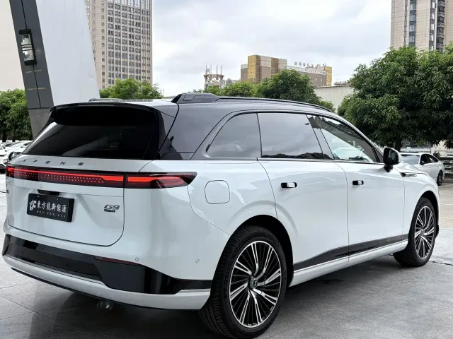 Xpeng G9 — Фото автомобиля 9