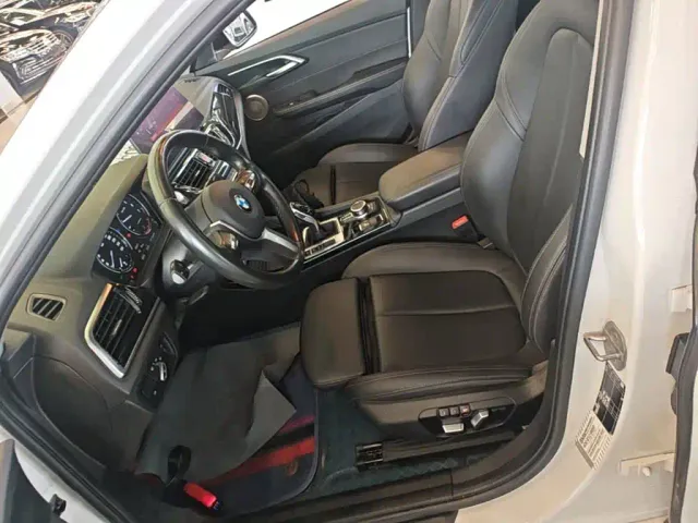 BMW 1 Series — Фото автомобиля 14