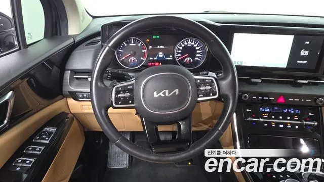 Kia Carnival Generation 4 — Фото автомобиля 20